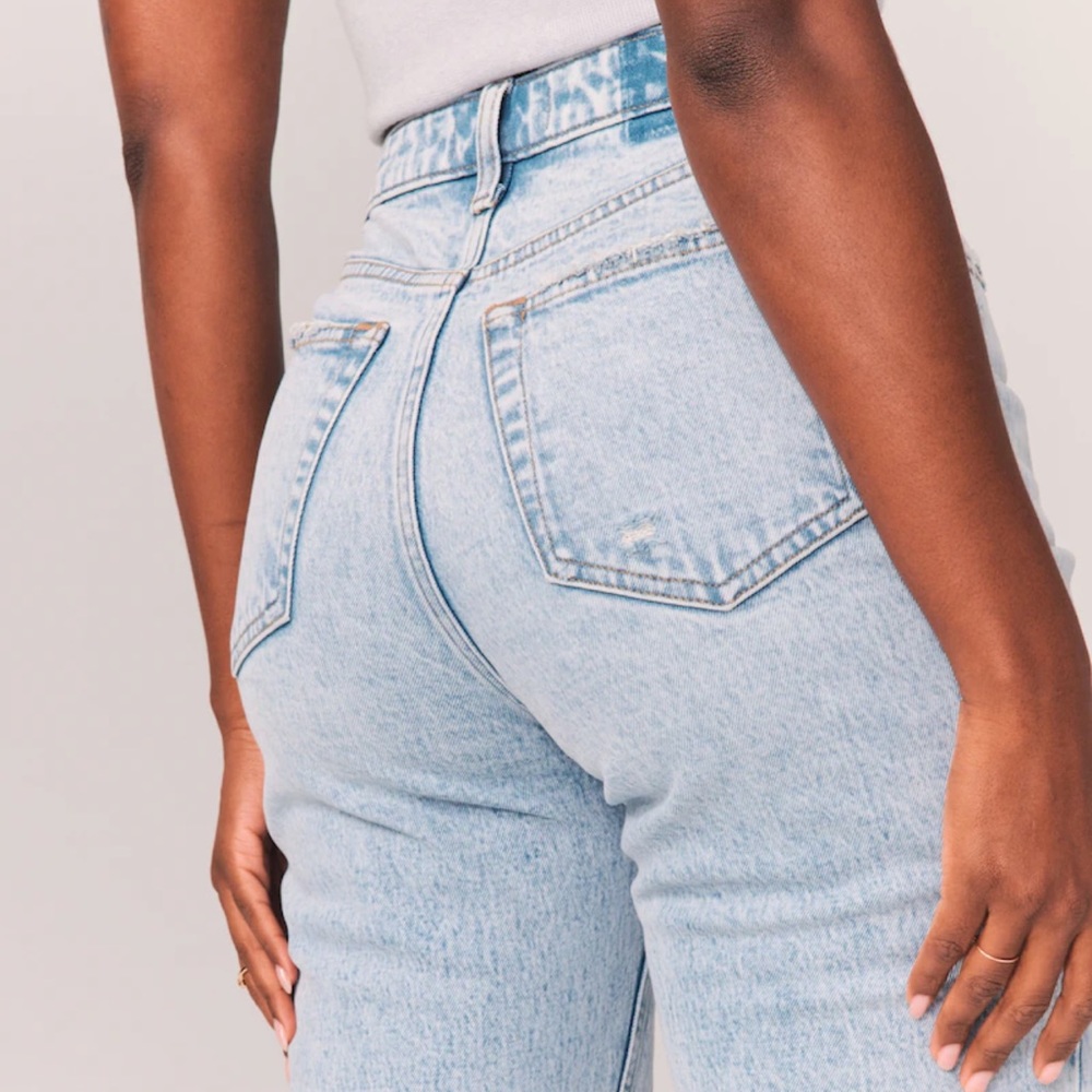A&F High Rise Dad Jean Short - Picture 9 of 16